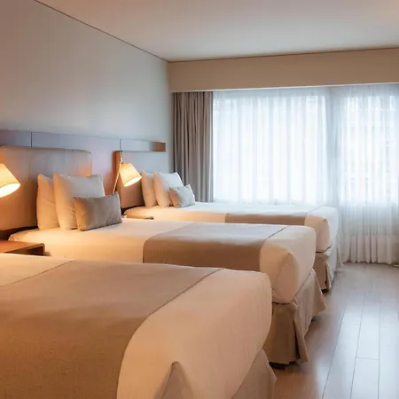 Dazzler By Wyndham Montevideo Hotel Exterior photo